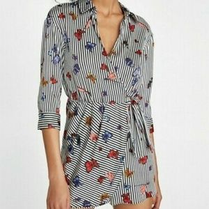 ZARA Basic Wrap Shorts Romper Jumpsuit Butterflies Striped Print Size XS
